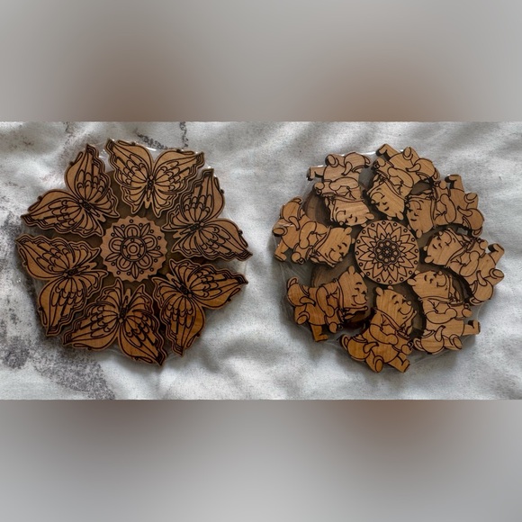 NWT Set of 2 wood handmade butterflies Vinny-the-Pooh coasters, 4” diameter - Picture 1 of 10
